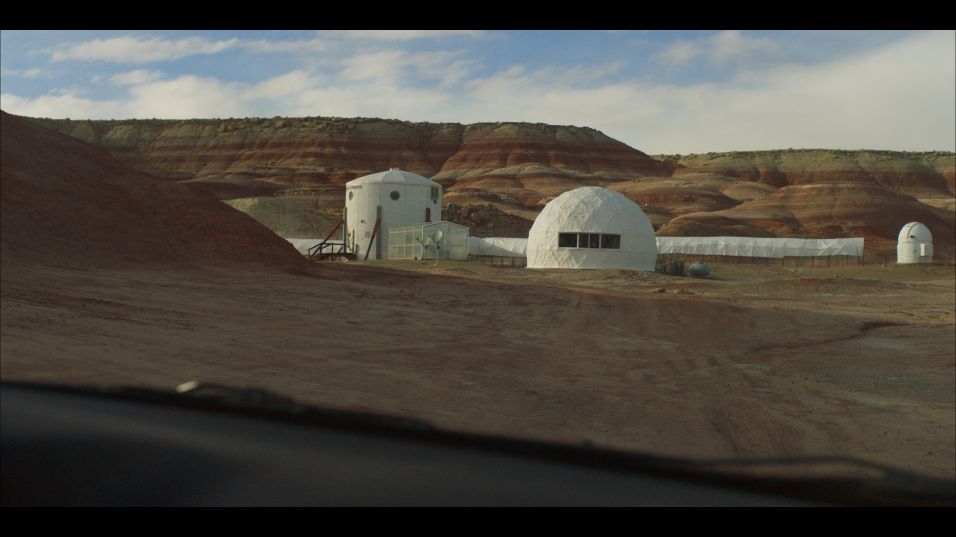 Mars simulation habitat in a desert landscape